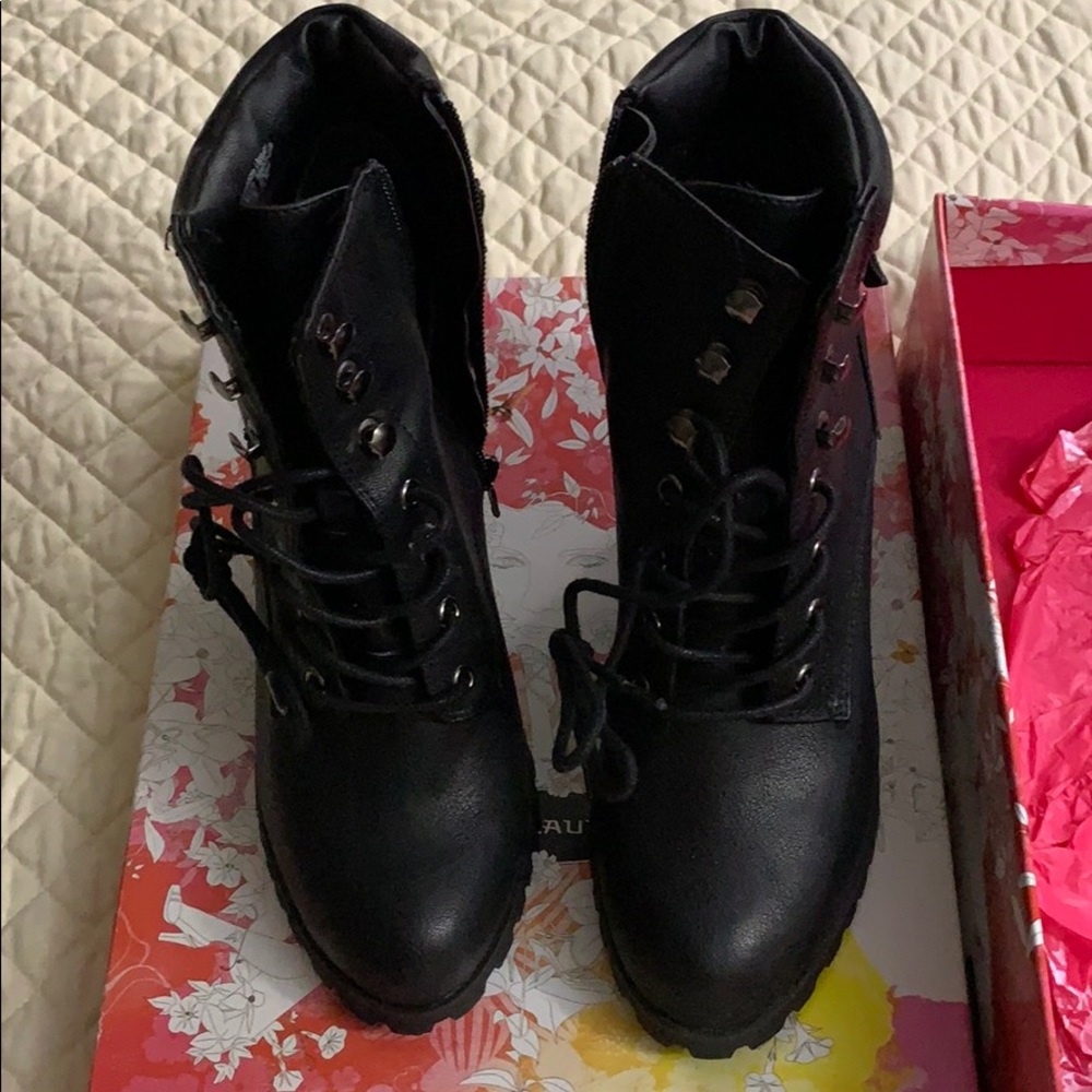 Women’s booties